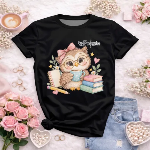 Arte Professora com corujinha fofa em CDR e fonte inclusa. Personalize o texto para camisetas, Volta às Aulas e Dia dos Professores 2026 e 2027.