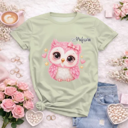 Arte Professora Corujinha Rosa em CDR com fonte inclusa e texto editável. Ideal para camisetas e Dia dos Professores 2026 e 2027.