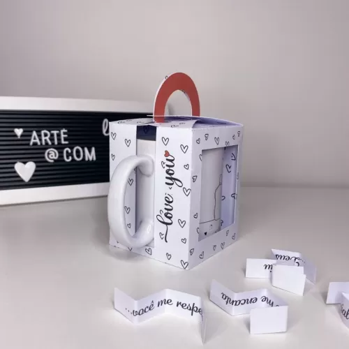 Caixa Maleta +Arte Caneca – 10 Motivos para Te Amar – Namorados
