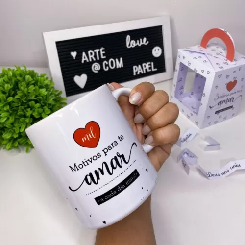 Caixa Maleta +Arte Caneca – 10 Motivos para Te Amar – Namorados