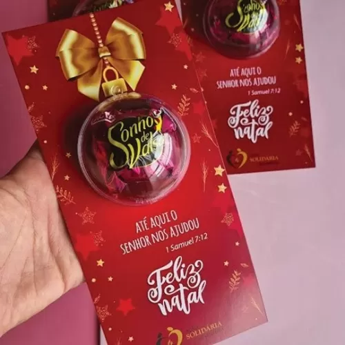 Cartão com Bombom Bola de Natal (Bella Ideia)