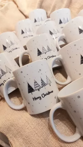 Coleção Canecas Natal Minimalista 2023 – Fernanda Yuki