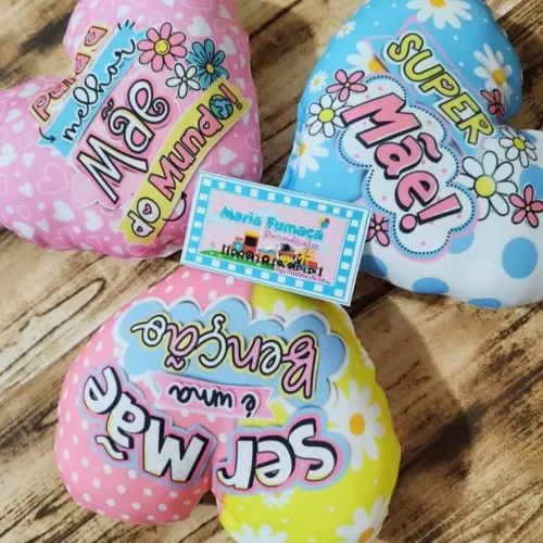Estampas Canecas e Almofada Coração – Dia das Mães