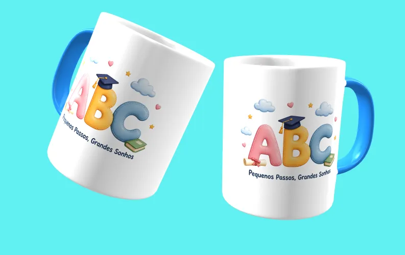 Camisa com uma estampa alegre de formatura infantil, colorida, com um logo divertido no peito e uma estampa grande e comemorativa nas costas, perfeita para marcar esse momento especial da turma.