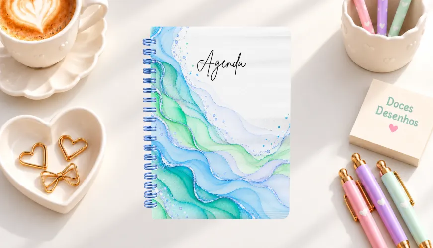 Agenda 2027 com capa em aquarela azul e verde menta marmorizada