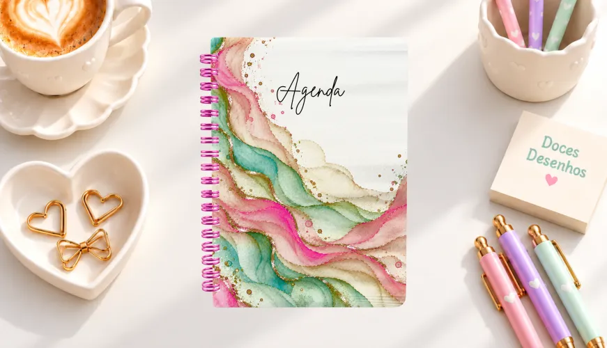 Agenda 2027 com capa em aquarela rosa e verde água marmorizada