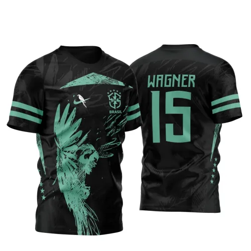 Camisa preta com estampa frontal de arara em verde água no voo, brasão do Brasil e detalhes em verde água, nas costas nome Wagner e número 15 em verde água.