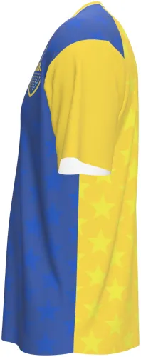 Camisa de pré-jogo do Boca Juniors 2026 dividida em amarelo e azul com estrelas, frente e costas