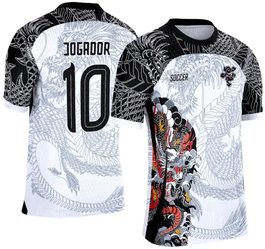 Camisa branca com detalhe de dragão oriental colorido na frente à direita, mangas pretas com linhas brancas, fundo com dragão cinza claro; nas costas dragão cinza claro com texto JOGADOR e número 10 em preto.