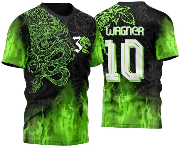Camisa preta com zona frontal e mangas em chamas verdes e dragão verde detalhado; costas exibem nome WAGNER e número 10 em branco com sombra verde, decoradas por rosa verde e fundo com escamas pretas.