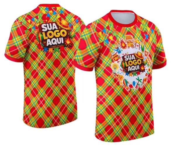 Camisa com logo pequeno no peito e estampa grande nas costas mostrando tema junino com elementos típicos de festa arraial, cores vibrantes e design alegre que remete ao clima festivo da comemoração.