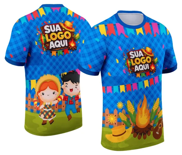 Camisa com logo no peito e estampa grande nas costas que traz cenas típicas da festa junina com elementos coloridos e tema alegre do arraiá, perfeita para celebrar essa tradicional comemoração.
