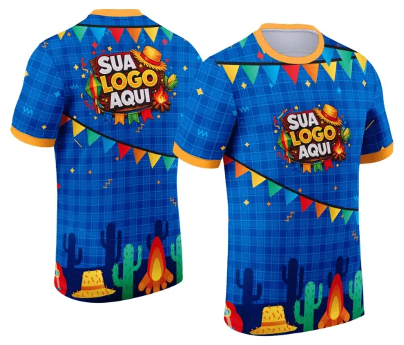 Camisa com logo no peito e estampa grande nas costas, ilustrando tema tradicional de festa junina com elementos típicos coloridos que ressaltam o clima de arraiá em uma peça moderna e vibrante.