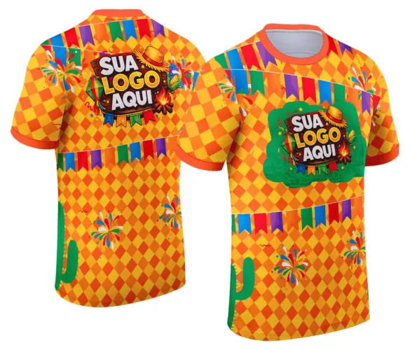 Camisa com logo no peito e estampa grande nas costas, que traz o clima alegre e colorido das festas juninas, ideal para celebrar com estilo e tradição durante o Arraiá.