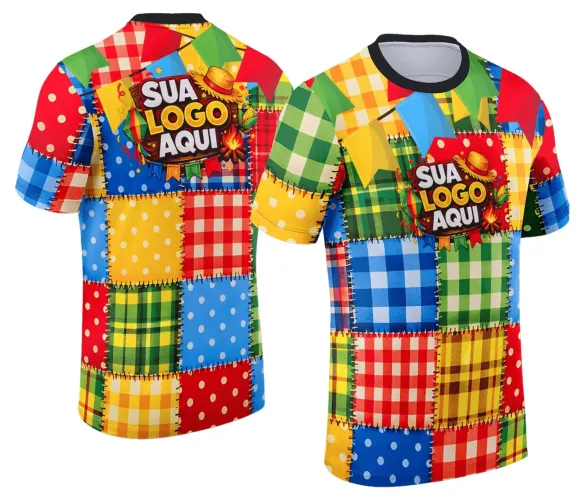 Camisa típica de festa junina com logo no peito e estampa grande nas costas colorida e vibrante, trazendo elementos típicos do arraiá para uma celebração alegre e cheia de tradição.