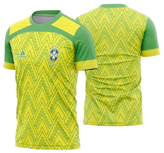 Imagem da camisa com logo no peito e estampa grande nas costas, exibindo design vibrante e cores da torcida Brasil, perfeita para expressar paixão pelo futebol com estilo único e marcante.