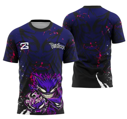 Camisa azul e preta com mascote Gengar em roxo na frente, mostrando uma expressão feroz e detalhes em branco, texto 'Pokémon' e número 2; costas com contorno da figura em preto sobre fundo azul escuro, sem texto frontal.