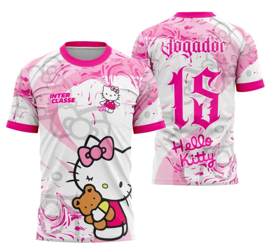 Camisa branca e rosa com estampa da Hello Kitty segurando ursinho na frente e número 15 rosa com textos 'Jogador' e 'Hello Kitty' nas costas, detalhes fluídos em rosa vibrante e acabamento em rosa no pescoço e mangas