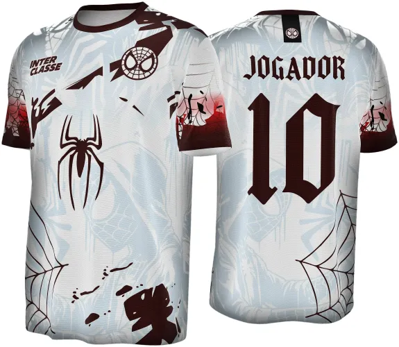 Camisa branca com estampa de Homem-Aranha em tons claros e detalhes vinho, texto INTER CLASSE na frente, aranha preta centralizada e mangas com degradê vinho, costas com número 10 grande e nome JOGADOR em fonte gótica.