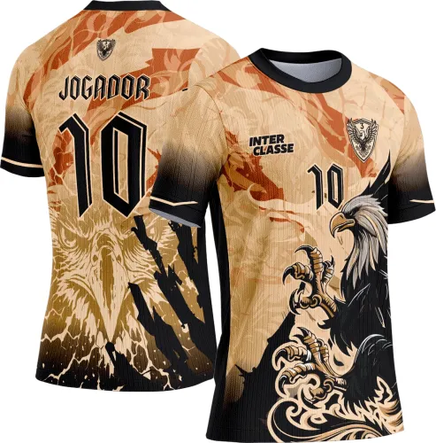 Camisa com detalhes em bege e preto, frente com águia em pose de ataque, texto INTER CLASSE e número 10, costas com rosto de águia e texto JOGADOR 10 em preto sobre fundo degradê.