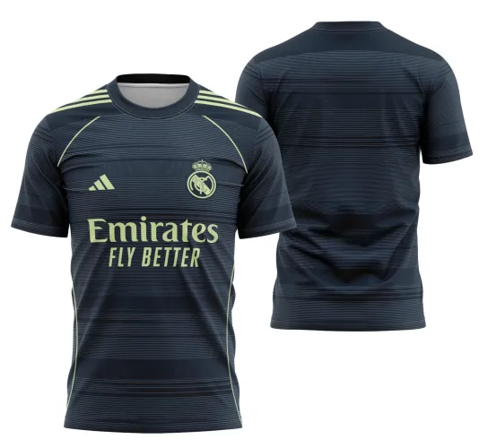 Camisa frente e costas cinza escuro com listras horizontais finas, com logo do Real Madrid e texto Emirates FLY BETTER em verde-limão, detalhes e linhas finas verdes nos ombros e laterais.