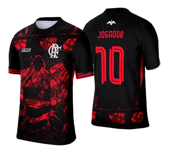 Camisa preta com detalhes em vermelho mostrando mascote imponente na frente e número 10 com nome JOGADOR nas costas, em estilo esportivo marcado por logotipo CR branco e listras vermelhas nas mangas.