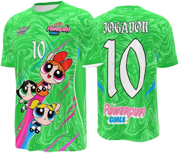 Camisa verde com padrão marmorizado, frente com Meninas Superpoderosas em pose dinâmica, número 10 e textos POWERPUFF GIRLS e INTER CLASSE SOCCER. Costas apresentam número 10 grande, texto JOGADOR e logo the POWERPUFF GIRLS.