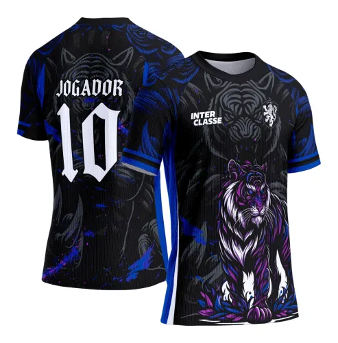 Camisa preta com arte de tigre roxo e branco na frente, texto INTER CLASSE e escudo com leão branco; costas com tigre cinza, texto JOGADOR e número 10 em branco, detalhes azuis nas mangas e laterais.