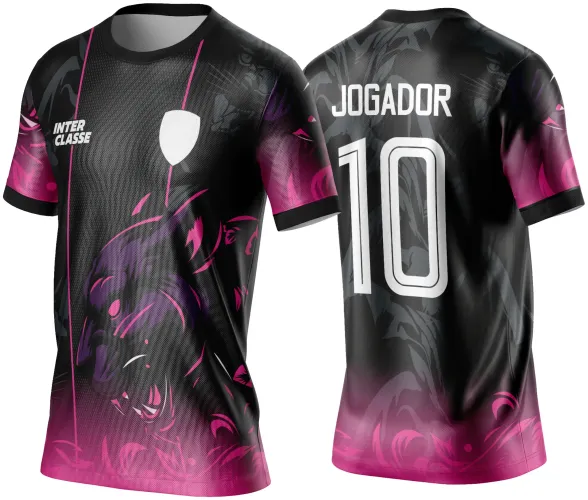 Camisa preta com degradê rosa e detalhes roxos, com uma pantera negra agressiva na frente, texto INTER CLASSE e escudo branco. Nas costas, 'JOGADOR' e número 10 em branco destacam-se sobre o fundo preto com nuances rosas.