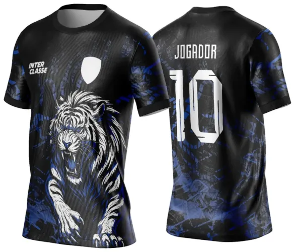 Camisa preta com detalhes em azul, tigre branco em pose feroz na frente, texto INTER CLASSE, nas costas a inscrição JOGADOR e número 10 em branco.