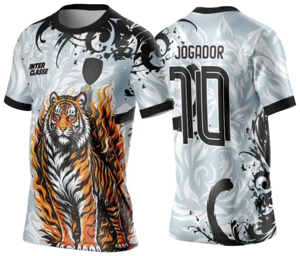 Camisa com tigre em chamas na frente sobre fundo cinza claro com detalhes em preto, texto INTER CLASSE. Nas costas, número 10 preto e texto JOGADOR com figura de tigre sombreado ao fundo e detalhes pretos.