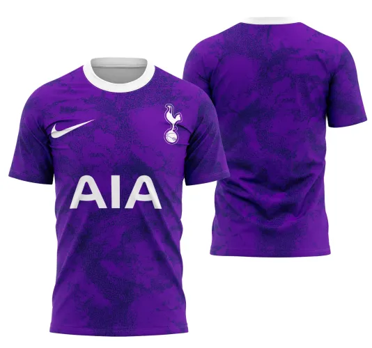 Camisa roxa texturizada com gola branca, logo Nike e escudo do Tottenham em branco na frente, além da inscrição AIA centralizada; costas na mesma textura roxa escura sem inscrições.