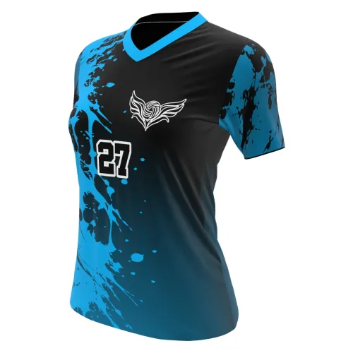 Camisa de vôlei feminina com estampa splash azul e preta, detalhes modernos, número grande na frente e nas costas, nome personalizado e gola azul, cobrindo toda a peça.