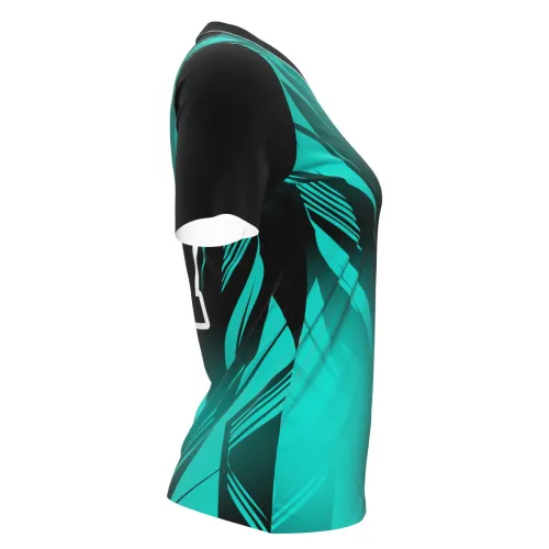 Camisa de vôlei feminina com design moderno em verde e preto, detalhes geométricos, mangas escuras e número grande na frente e nas costas, ideal para equipes esportivas.