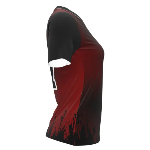 Camisa de vôlei feminina com design vinho e preto, mangas e gola escuras, detalhes modernos em preto na barra, número grande na frente e nas costas, e símbolo estilizado de vôlei no peito.