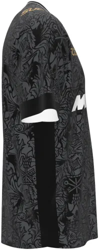 Camisa terceiro uniforme do Wolverhampton 2026 - 2027 preta com ornamento floral e escudo dourado, frente e costas