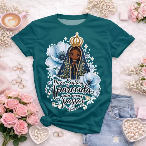 Camiseta de fé com ilustração de Nossa Senhora Aparecida e frase guia meus passos