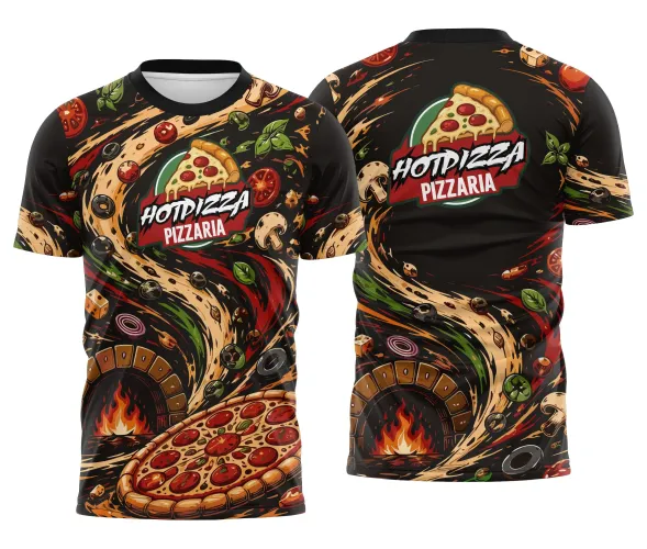 Foto da camisa preta com logo no peito e estampa grande nas costas, mostrando um redemoinho de ingredientes coloridos de pizza que trazem energia e movimento ao design exclusivo.