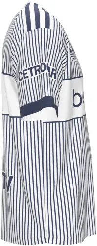 Camisa visitante do Boca Juniors 2027 branca com listras azuis e faixa no peito, frente e costas