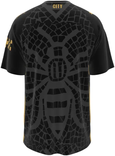 Camisa conceito do Manchester City 2026 preta com uma abelha grande em mosaico, frente e costas