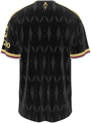 Camisa visitante do Aston Villa 2026 - 2027 preta com losangos e leão dourado, frente e costas