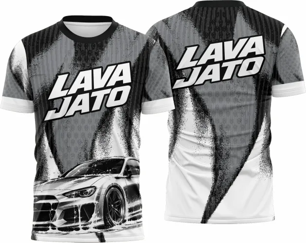 Camisa estilosa com logo no peito e estampa grande nas costas que revela detalhes incríveis do universo de estética e detailing, perfeita para quem valoriza design moderno e originalidade.