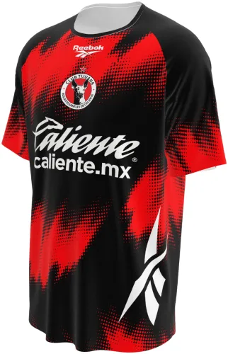 Camisa de treino do Club Tijuana 2026 - 2027 preta com chamas vermelhas em meio-tom, frente e costas