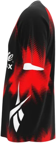 Camisa de treino do Club Tijuana 2026 - 2027 preta com chamas vermelhas em meio-tom, frente e costas