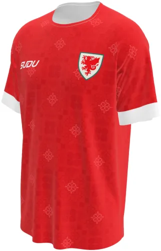Camisa titular do País de Gales 2026 - 2027 vermelha com ladrilho celta tom sobre tom, frente e costas
