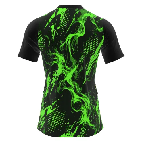 Camisa estampada por inteiro com caveira ceifador sombria na frente, fundo preto com efeitos verdes vibrantes e detalhes abstratos nas mangas e costas.