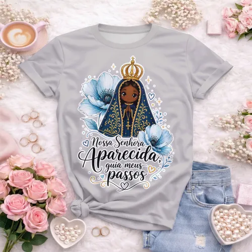 Estampa católica da Padroeira do Brasil com manto azul, coroa e flores delicadas