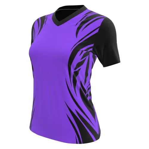 Camisa de futebol feminino com design moderno em roxo e preto, cobrindo frente, costas, mangas e gola, com detalhes gráficos marcantes e nome personalizado nas costas.