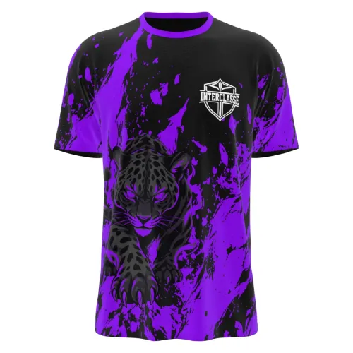 Camisa inteira com estampa de onça roxa em estilo grunge, fundo preto com manchas roxas, brasão Interclasse na frente e nome personalizado nas costas.