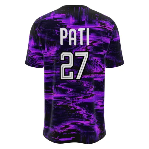 Camisa com estampa total de tigre roxo em estilo glitch, fundo preto com efeitos digitais roxos, brasão Interclasse na frente, nome e número personalizados nas costas.